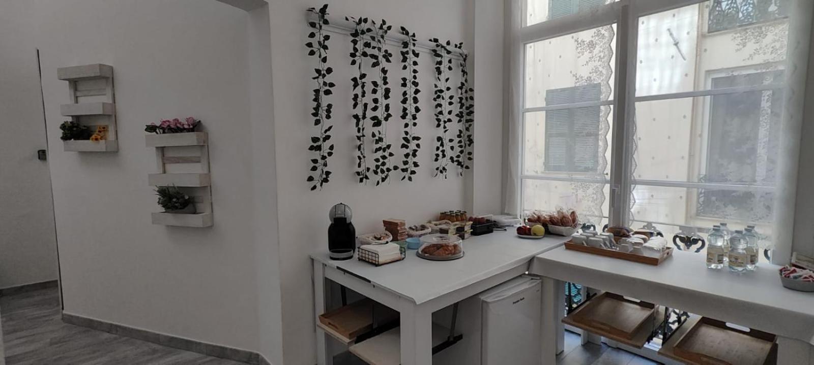 Le Quattro Stagioni Bed & Breakfast Genoa Ngoại thất bức ảnh